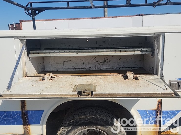 2014-ford-f350-image-26