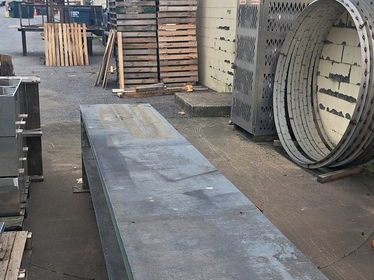 #182-•-11'1"×24"×31"-steel-table-image-6