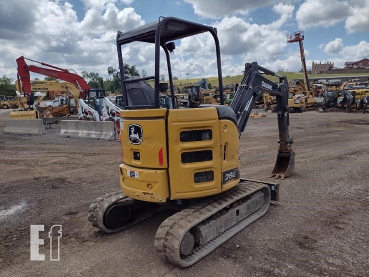 2021-deere-26g-image-31