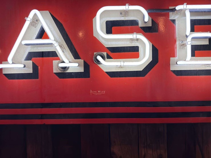 case-neon-image-5