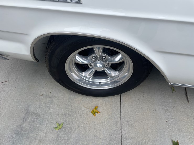 1965-ford-50-image-12