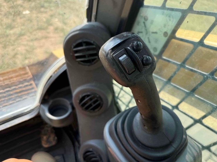 2018-caterpillar-299d2-xhp-image-31