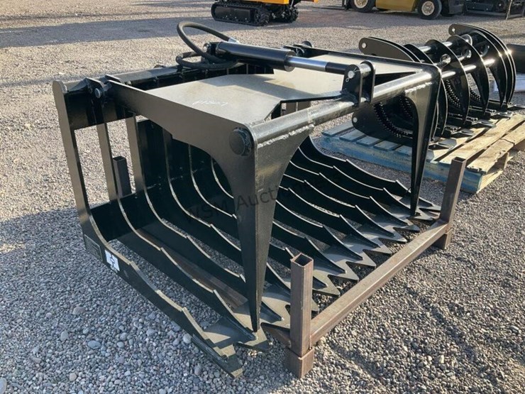 2025-giyi-hwg44-44in-wood-grappler-for-stand-up-image-1