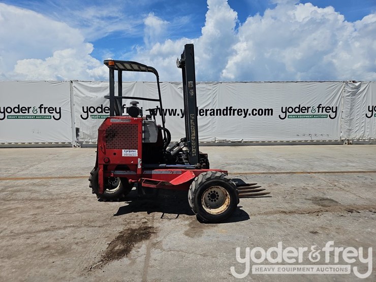 2004-moffett-m5500-image-6