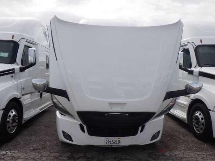 2024-freightliner-cascadia-126-image-15