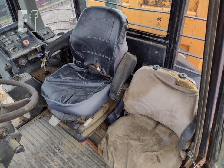 jcb-718-image-13