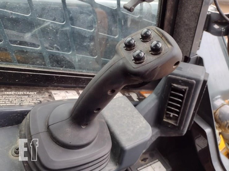 deere-325g-image-10