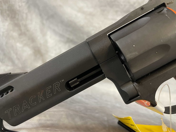 #4784-•-taurus-44-tracker-44-rem-mag-revolver,-sn:-ael817409-image-16