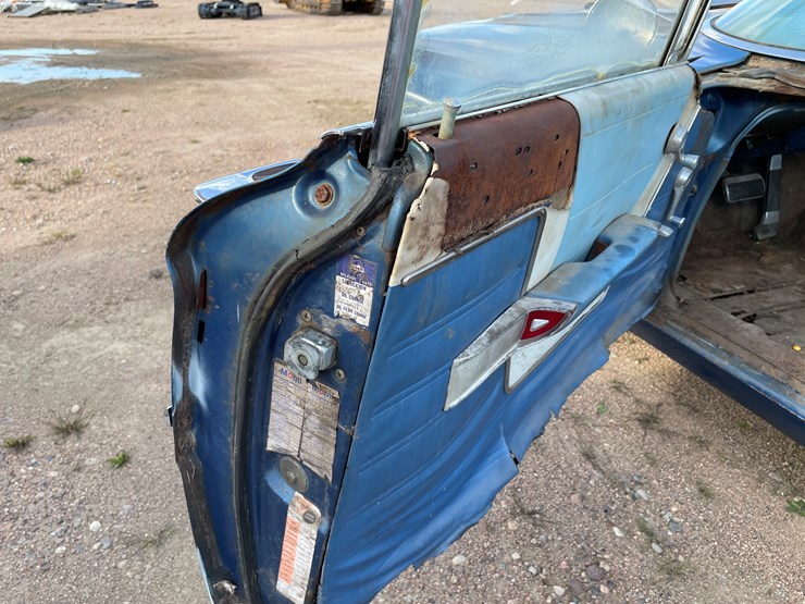 #8217-•-oldsmobile-88-super-coupe-(has-title-in-delay)-(mosinee,-wi)-image-41