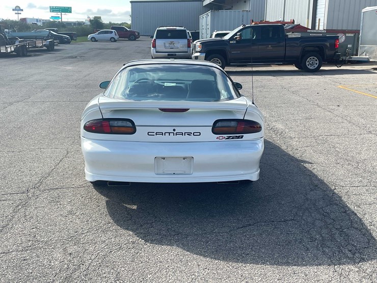 #6877-•-2000-chevy-camaro-z28-(has-wi-title)-(neenah,-wi)-image-6