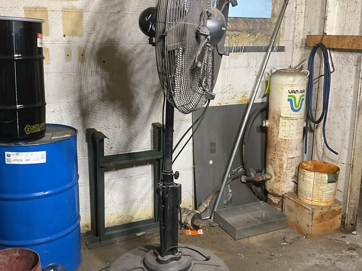 #163-•-30”-misting-fan-image-3