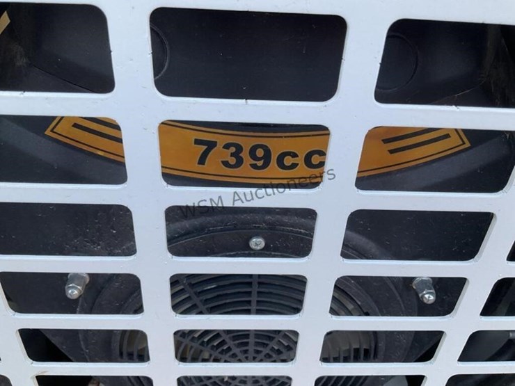 battler-st25m-6-stand-up-skid-steer-image-9