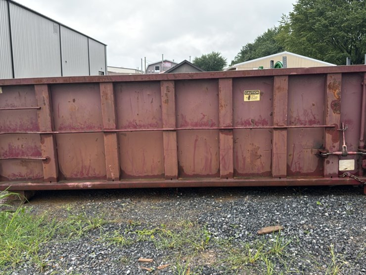 #140-•-roll-off-dumpster-image-1
