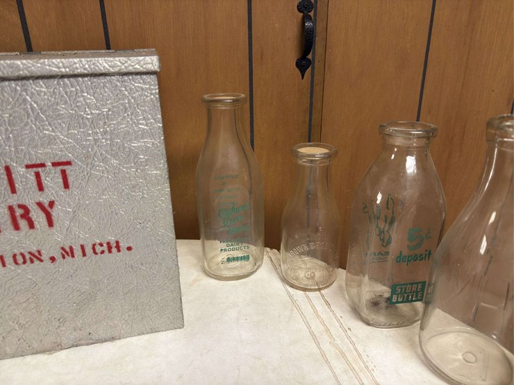 (11)-dairy-bottles-and-milk-cooler-image-5
