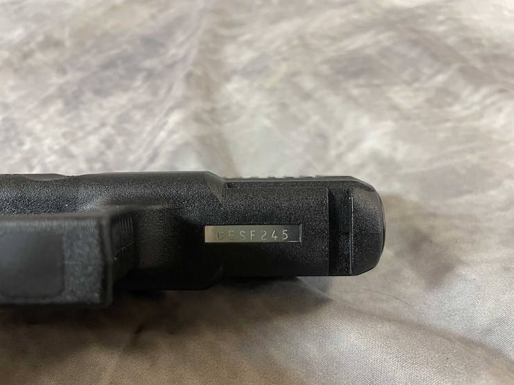 #4777-•-glock-19-gen-5-9mm-luger-pistol,-sn:-cesf245-image-15