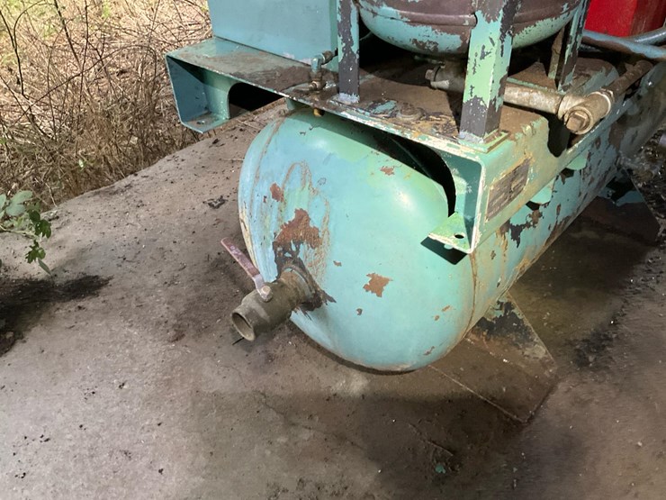 #142-•-gardner-denver-air-compressor-image-3