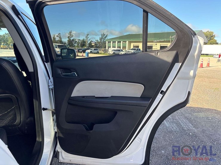 2015-chevrolet-equinox-image-22