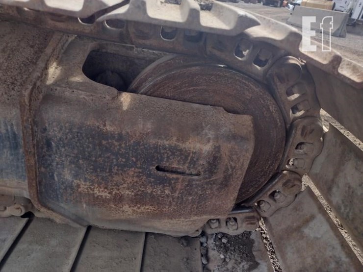 2013-deere-210g-lc-image-26
