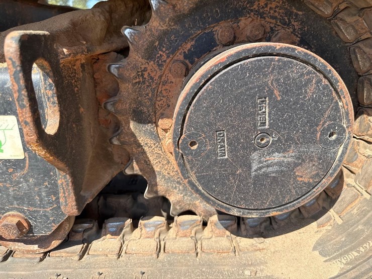 2022-caterpillar-303.5-image-10