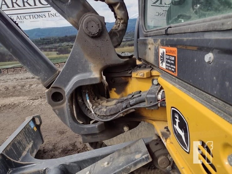 2022-deere-35g-image-27