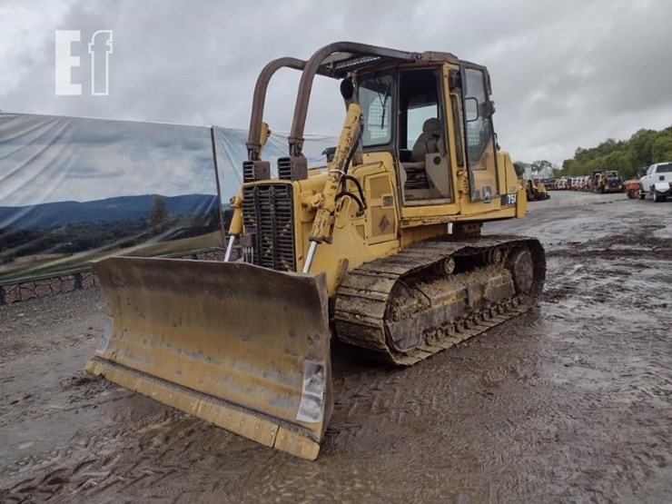1997-deere-750c-image-40