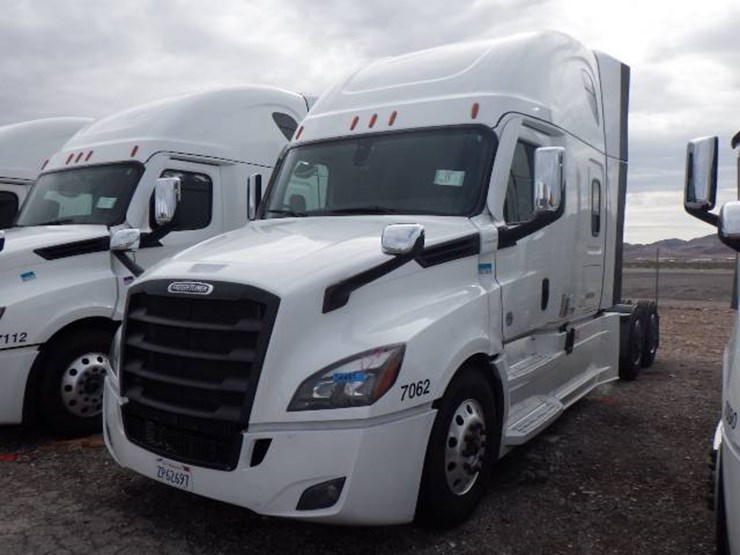2024-freightliner-cascadia-126-image-1