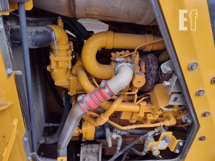 2020-deere-850l-lgp-image-15