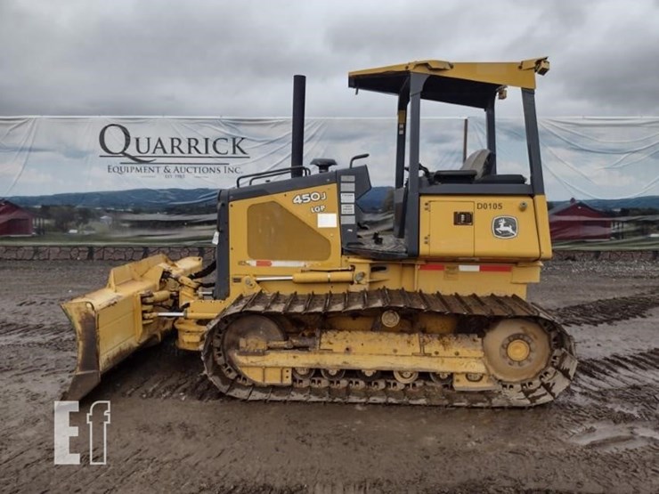 2005-deere-450j-lgp-image-1