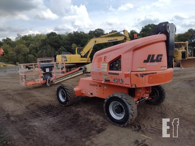2016-jlg-400s-image-29