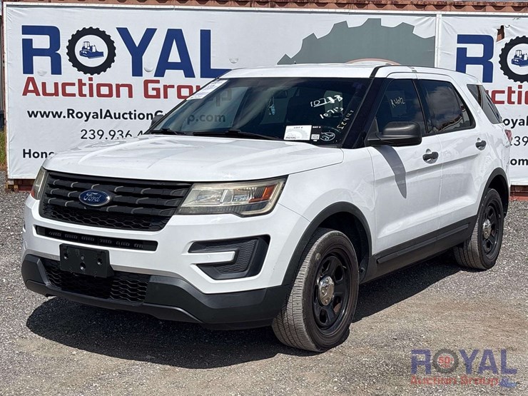 2018-ford-explorer-image-2