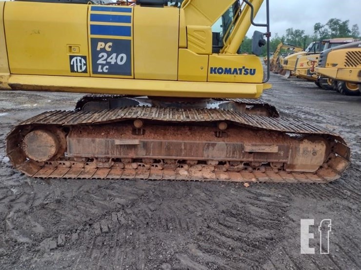 2017-komatsu-pc240-lc-11-image-22
