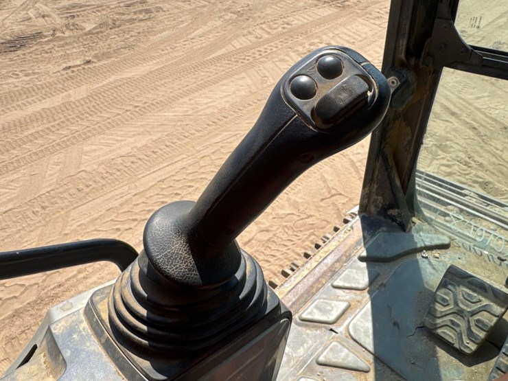 2014-caterpillar-336el-image-35