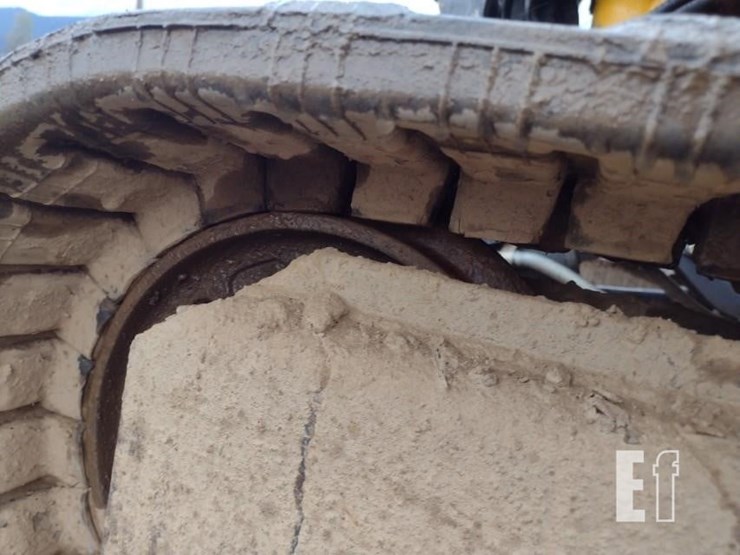 2015-deere-35g-image-32