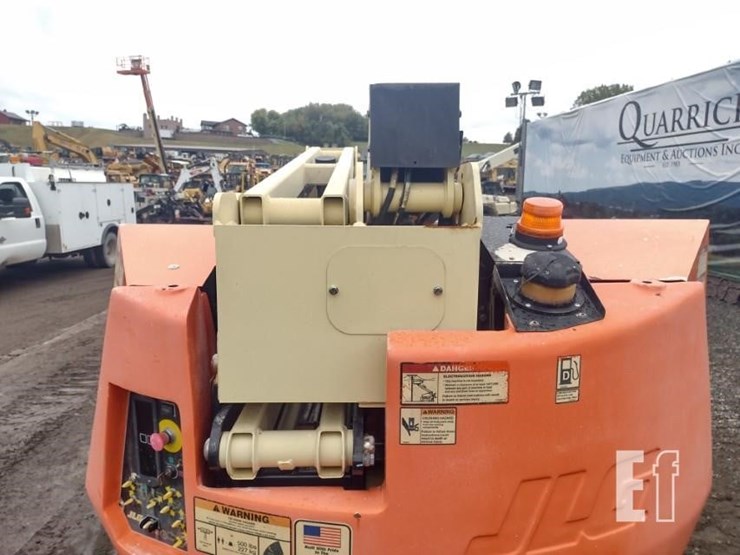 2016-jlg-340aj-image-13