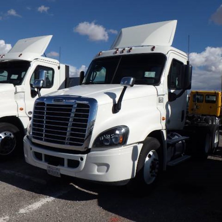 2018 FREIGHTLINER CASCADIA 125