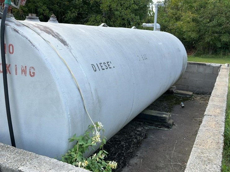 #202-•-fuel-tank-image-6