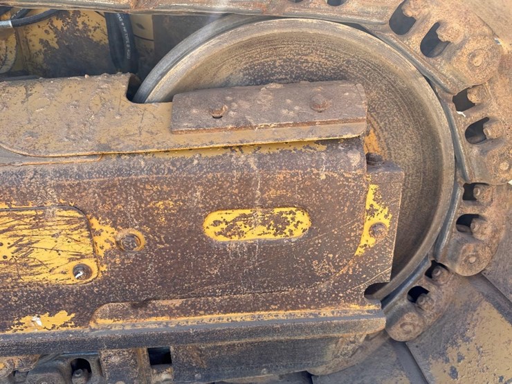 2013-caterpillar-d5k2-xl-image-14