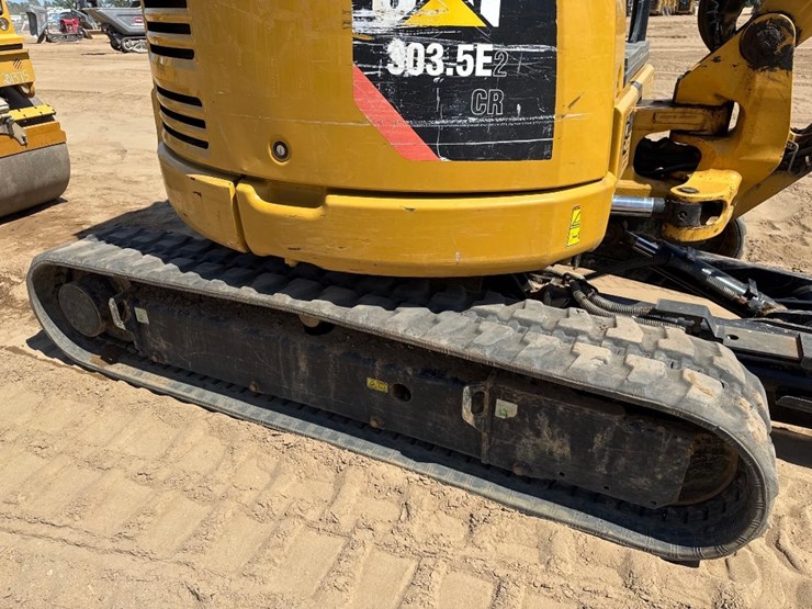 2019-caterpillar-303.5e2-cr-image-13