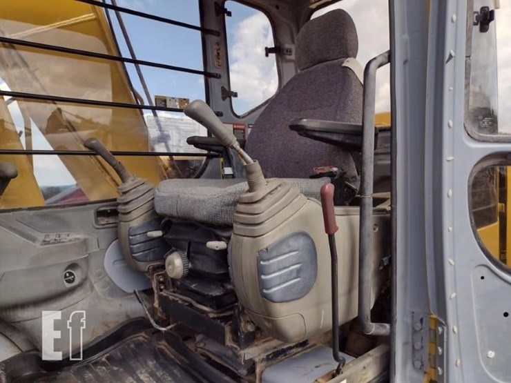 deere-120-image-11