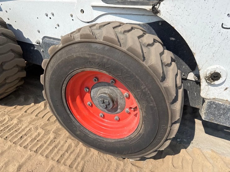 2019-bobcat-s770-image-9