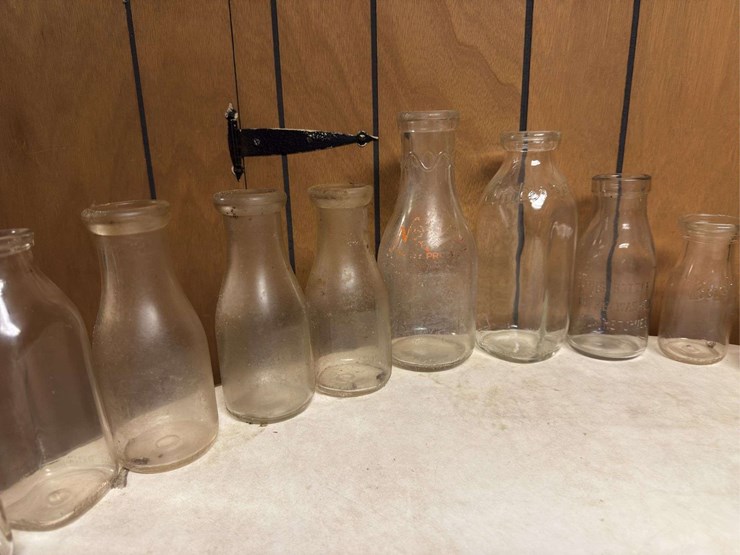(19)-dairy-bottles-and-butter-churn-image-3