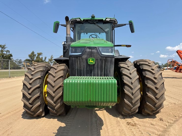 john-deere-8r-310-image-3