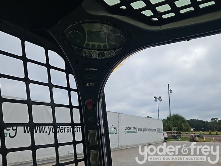 2014-bobcat-s530-image-19