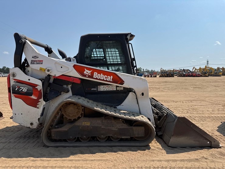 2020-bobcat-t76-image-5