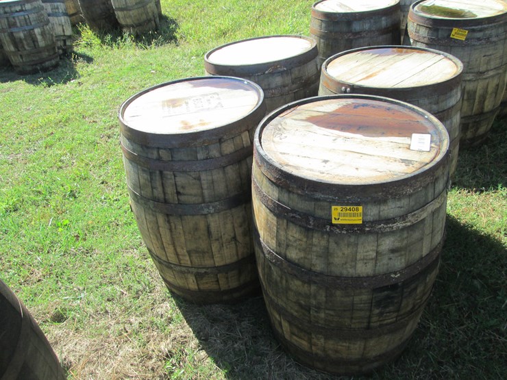 #29408-•-lot-of-(4)-whiskey-barrels-image-1