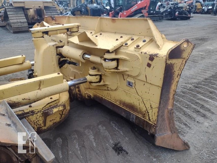 2015-komatsu-d61ex-23-image-21