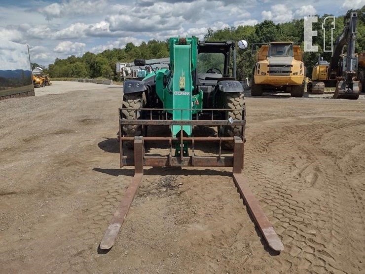 2017-jcb-510-42-image-2