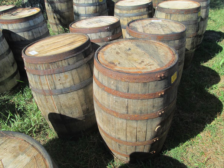 #29414-•-lot-of-(4)-whiskey-barrels-image-2