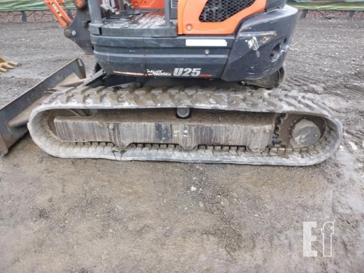 2016-kubota-u25-image-31