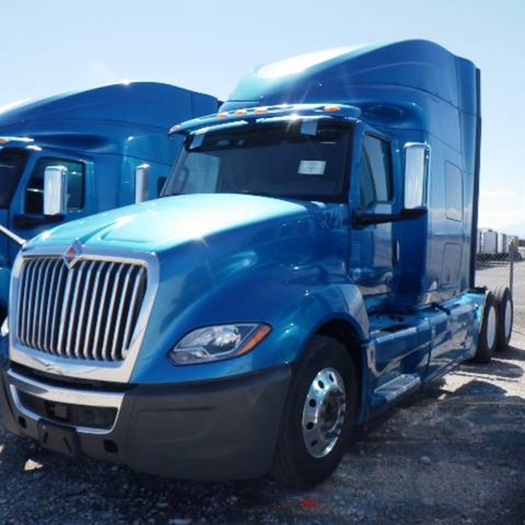 2019 INTERNATIONAL LT